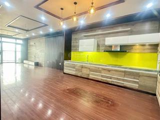 Bán gấp căn hộ chung cư 3n, tòa r5a royal city, thanh xuân, giá tốt 15,8 tỷ, 124m², view đẹp.