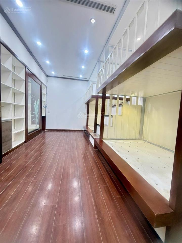 Bán gấp căn hộ chung cư 3n, tòa r5a royal city, thanh xuân, giá tốt 15,8 tỷ, 124m², view đẹp.