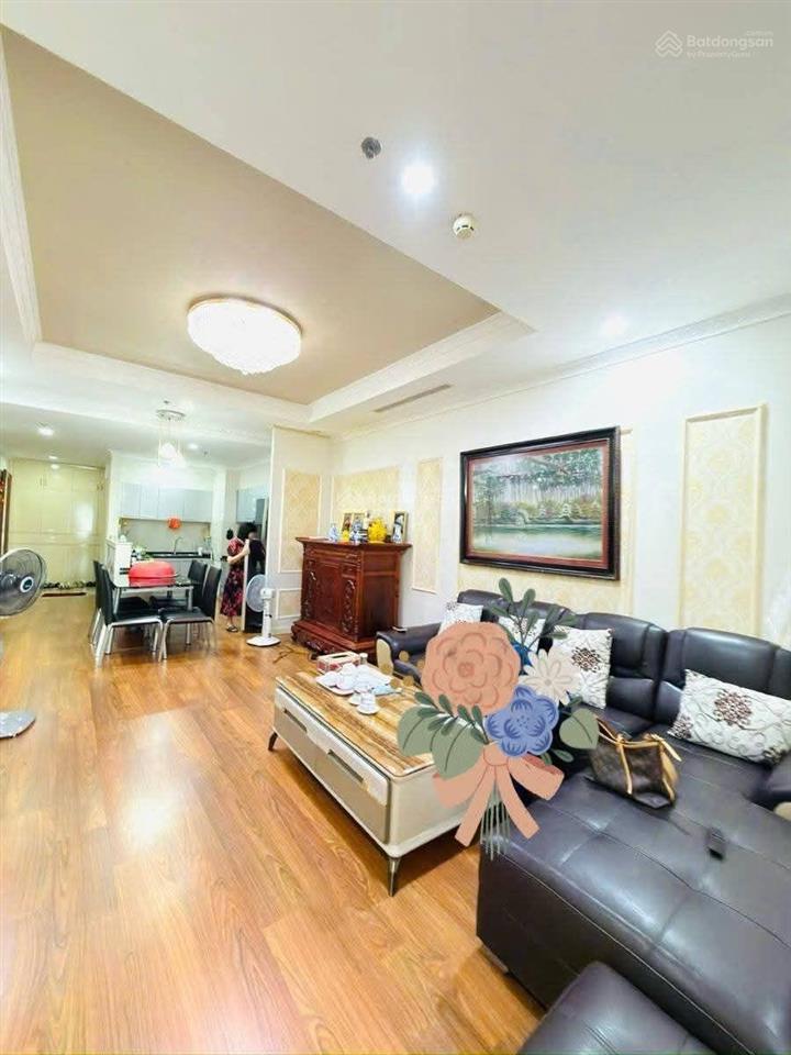 Bán gấp gấp căn hộ cc 3pn, 2wc tại tòa r4, royal city, thanh xuân, hà nội, giá tốt, 16,2 tỷ, 131m2.