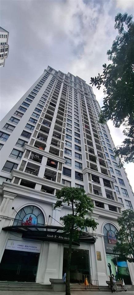 Bán căn hộ 4n tòa r2 royal city, thanh xuân. 131m2, nội thất víp và tầng đẹp, giá 16.9 tỷ có tl.