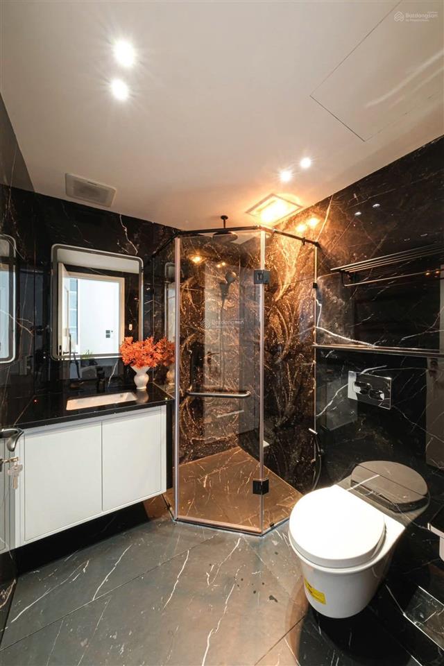 Cân bán căn hộ 3n, tòa r5 royal city nguyễn trãi, thanh xuân. 145m2, tầng trung, nhỉnh 21 tỷ có tl.