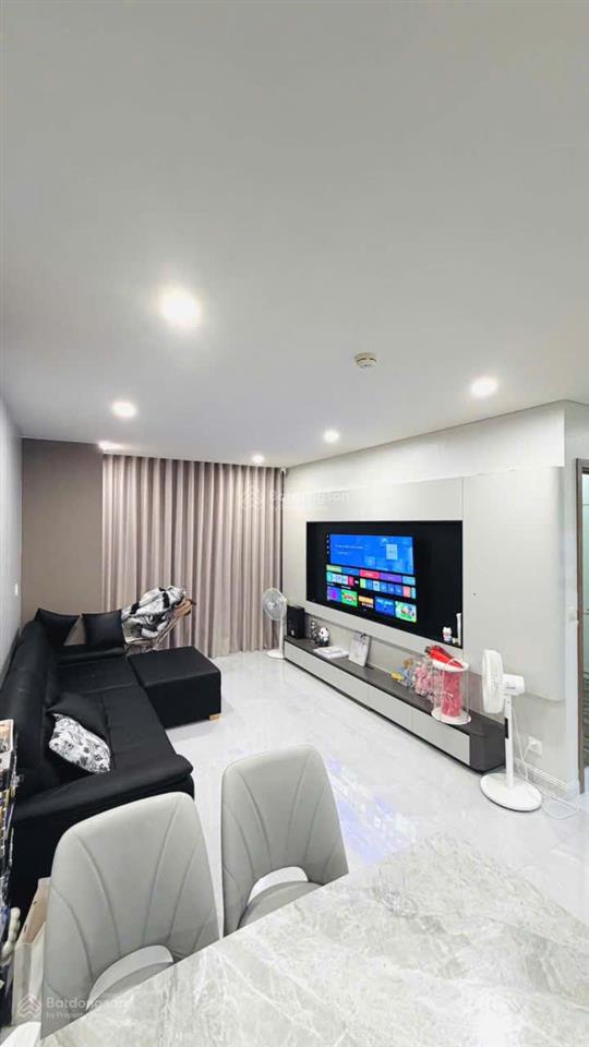 Bán gấp căn hộ 3pn, 2wc tại chung cư ruby garden, 3,3 tỷ, 70 m2, 2a nguyễn sĩ sách  0905 663 ***