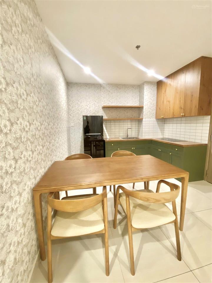 Cho thuê cc 3pn tại vinhomes grand park, 12 triệu, 82m2 bao đẹp, giá ưu đãi