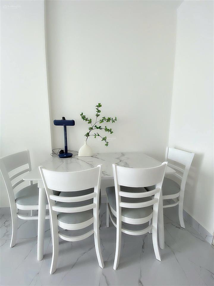Căn hộ cho thuê gấp vinhomes grand park 7 triệu, 39m2, 1pn, 1wc, view đẹp phân khu cao cấp solari