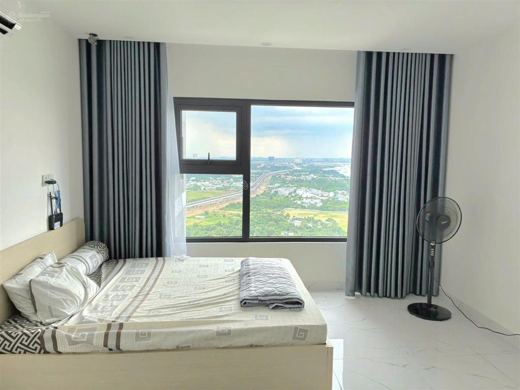 Căn hộ cho thuê gấp vinhomes grand park 7 triệu, 39m2, 1pn, 1wc, view đẹp phân khu cao cấp solari
