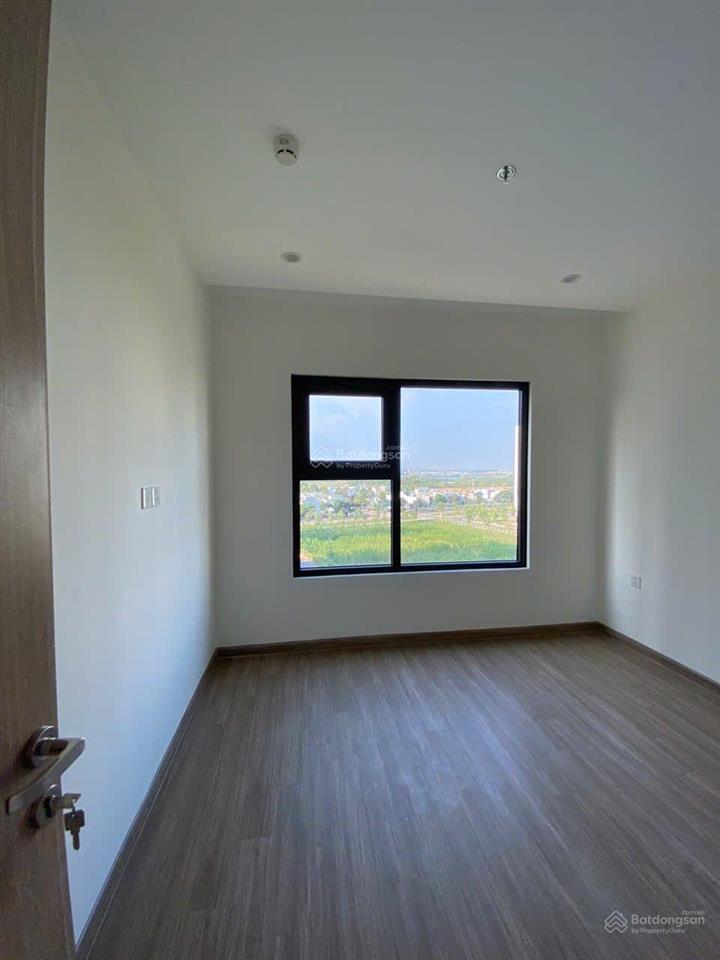 Cho thuê cc 3pn, 2wc, 81m2 tại vinhomes grand park, giá cực chất 8,5 triệu vnd