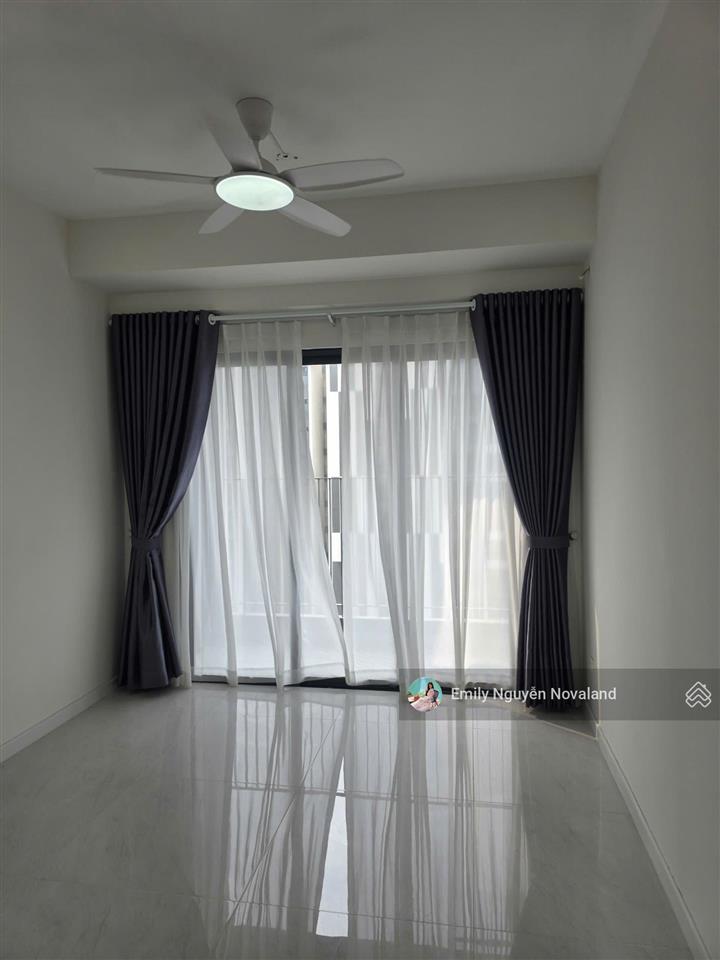 Bán 2pn tặng nội thất nhà mới 100%  sẵn hđ thuê 15tr/ tháng bao thuế phí sang tên hỗ trợ vay