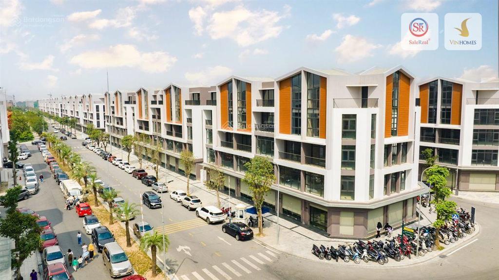 Nhà liền kề 2 đường phố biển, kinh doanh sầm uất
