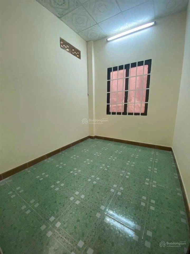 Bán nhà cấp 4 (dt 93m2  4,5m x 20m) sổ riêng thổ cư 100% p. bửu hoà. giá chỉ 2,350 tỷ