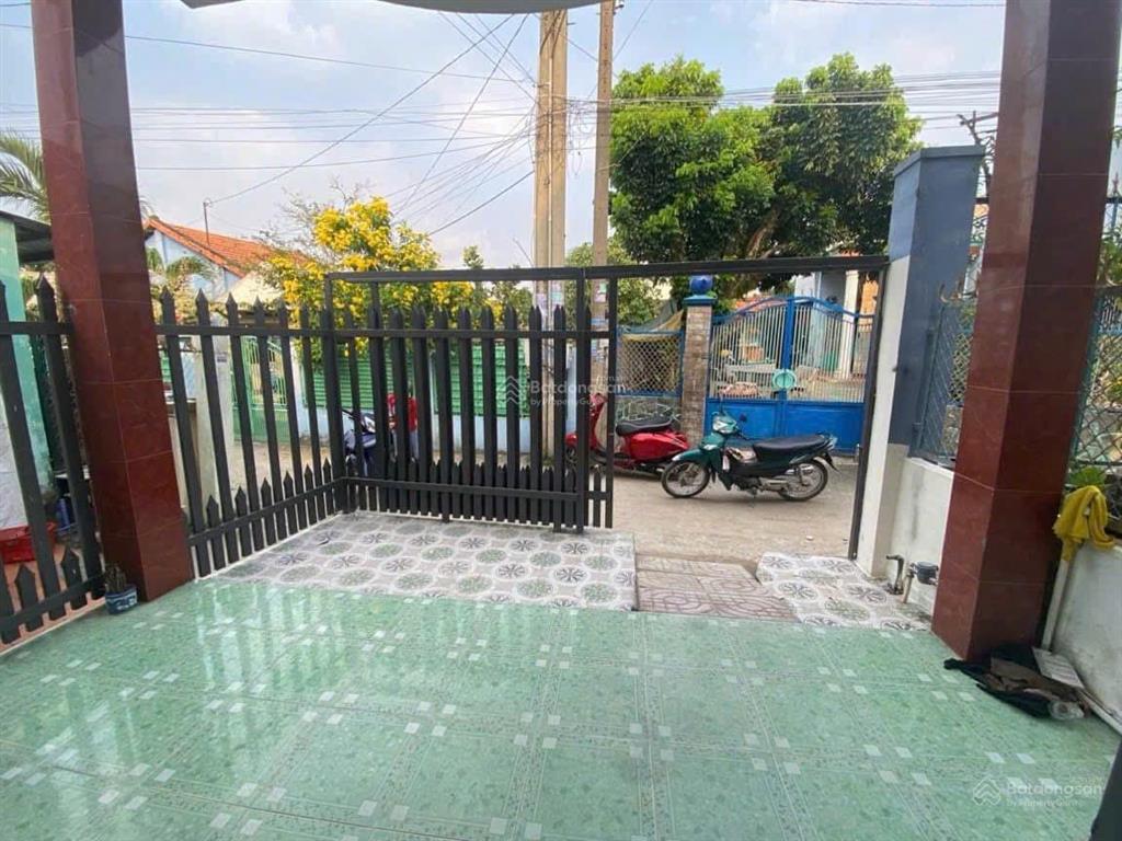 Bán nhà cấp 4 (dt 93m2  4,5m x 20m) sổ riêng thổ cư 100% p. bửu hoà. giá chỉ 2,350 tỷ