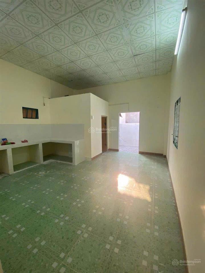 Bán nhà cấp 4 (dt 93m2  4,5m x 20m) sổ riêng thổ cư 100% p. bửu hoà. giá chỉ 2,350 tỷ
