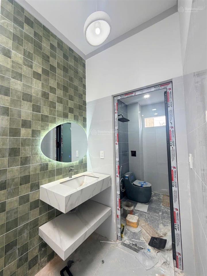 Bán nhà 1 trệt 1 lầu (hoàn công) đường oto ngay trường học tân phong. giá chỉ 3,190 tỷ