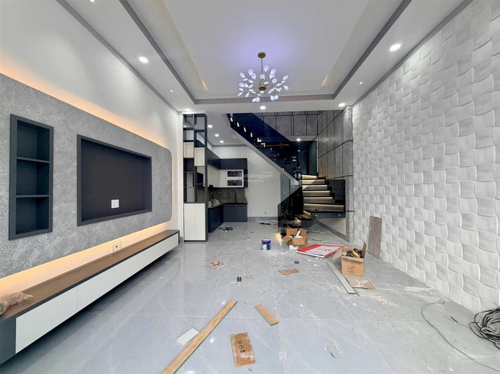 Bán nhà 1 trệt 1 lầu (hoàn công) đường oto ngay trường học tân phong. giá chỉ 3,190 tỷ