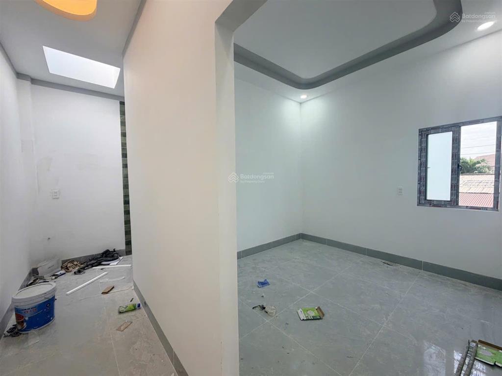 Bán nhà 1 trệt 1 lầu (hoàn công) đường oto ngay trường học tân phong. giá chỉ 3,190 tỷ