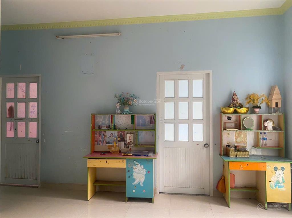 Bán nhà 1t1l (dt 72m2  ngang 9m) sổ hoàn công nhà, đường oto ngay bờ kè bửu long. giá chỉ 3,6 tỷ