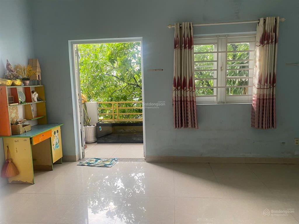 Bán nhà 1t1l (dt 72m2  ngang 9m) sổ hoàn công nhà, đường oto ngay bờ kè bửu long. giá chỉ 3,6 tỷ