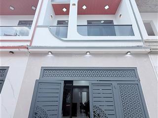 Chủ gởi bán nhà 1t1l (sổ hoàn công) vị trí cổng sau cty pouchen p. hoá an. giá chỉ 3,6 tỷ