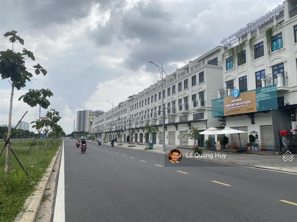 Bán gấp shophouse trung tâm song hành lakeview đối diện global city, 5 tầng gần 400m2 sàn