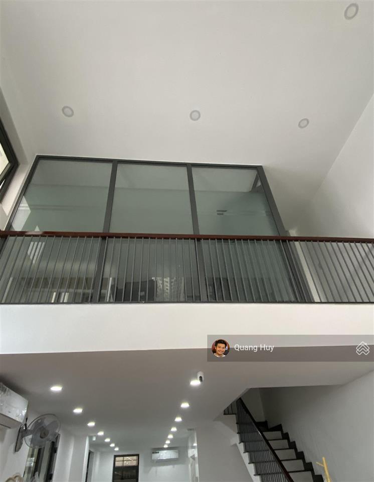 Mới! cho thuê shophouse lakeview đối diện ga metro hoàn thiện đẹp 7x20m 5t thang máy nội thất đẹp