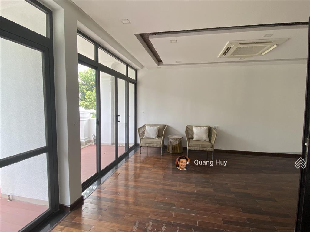 Cho thuê toà nhà 10phòng(600m2 sàn) khu globalcity đỗ xuân hợp hầm 4tầng thang máy full chỉ 75tr/th