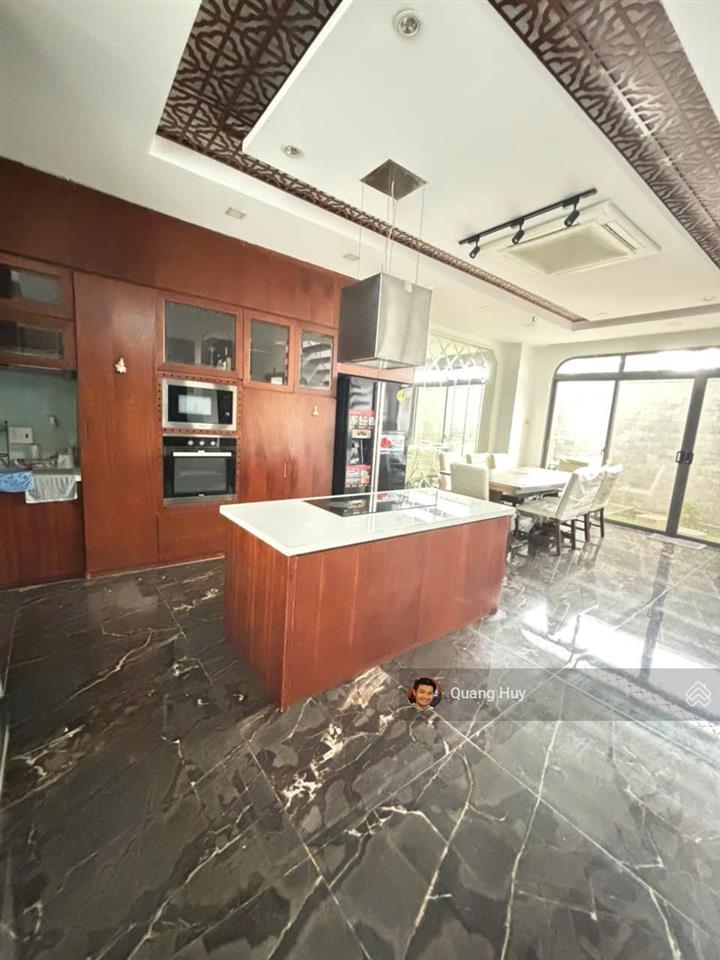 Cho thuê toà nhà 10phòng(600m2 sàn) khu globalcity đỗ xuân hợp hầm 4tầng thang máy full chỉ 75tr/th