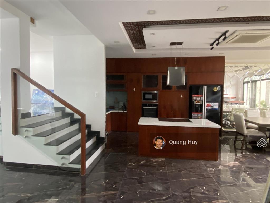 Cho thuê toà nhà 10phòng(600m2 sàn) khu globalcity đỗ xuân hợp hầm 4tầng thang máy full chỉ 75tr/th