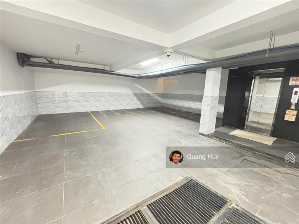Cho thuê toà nhà 10phòng(600m2 sàn) khu globalcity đỗ xuân hợp hầm 4tầng thang máy full chỉ 75tr/th