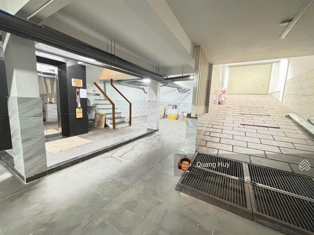 Cho thuê toà nhà 10phòng(600m2 sàn) khu globalcity đỗ xuân hợp hầm 4tầng thang máy full chỉ 75tr/th
