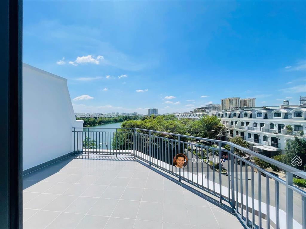 Mới! nhà phố góc 9x20m trực diện hồ 3,6ha lakeview hoàn thiện đẹp đường 25m chỉ 38tr/th