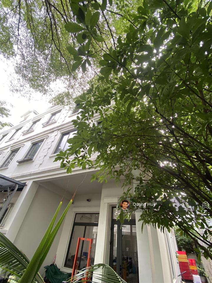 Cho nhà phố góc vườn  trệt lầu lakeview city  gần hồ bơi  chỉ 15triệu/th phù hợp văn phòng cty