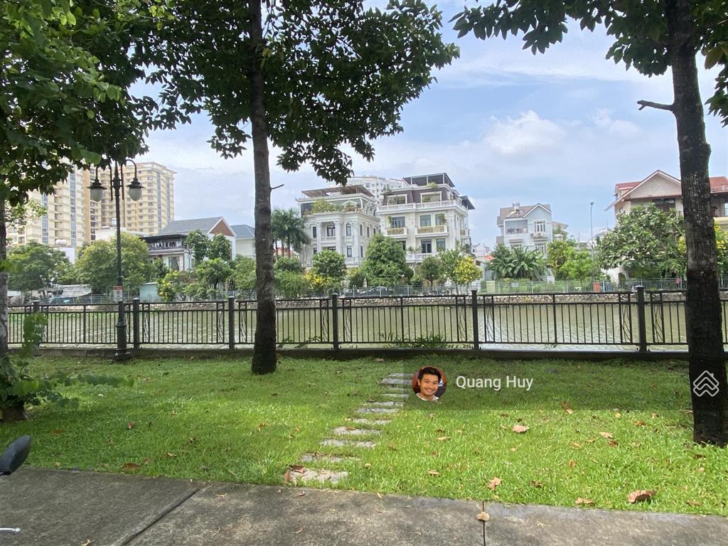 Bán biệt thự hưởng thụ mặt sông lakeview city trệt 2 lầu 4pn, thoáng mát, 8x20m giá tốt đẹp