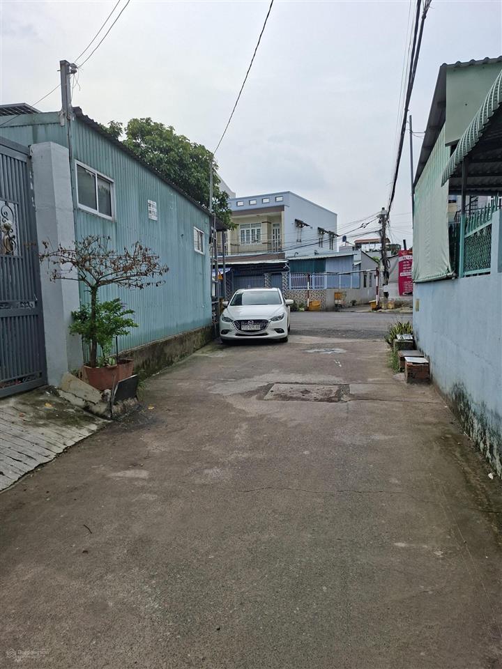 Bán đất 85m2 giá 4,7 tỷ tái định cư đông tăng long, cách đường a4 chỉ 10m và lã xuân oai chỉ 50m