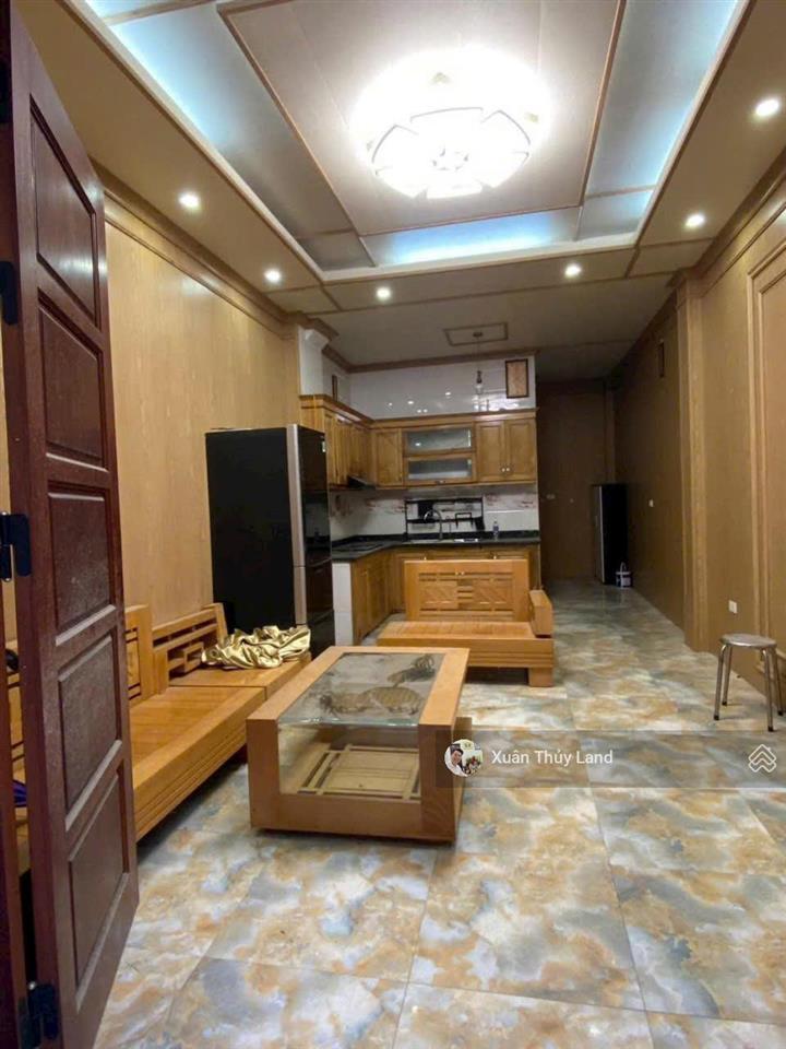 Cho thuê nhà nguyên căn 5 tầng ngọc thụy 35m2, 3 ngủ full đồ 11tr/tháng