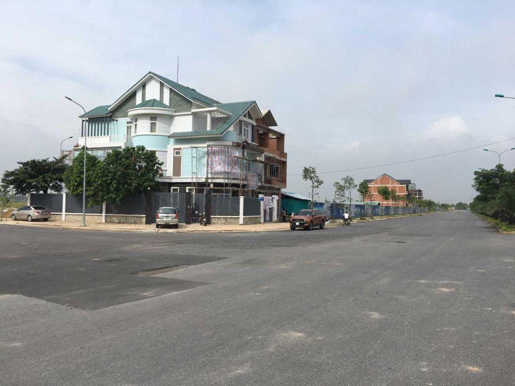 Giỏ hàng nổi bật với 1 số lô đất tại KĐT Long Hưng đối diện AquaCity, sổ đỏ LH: 0932.678.222