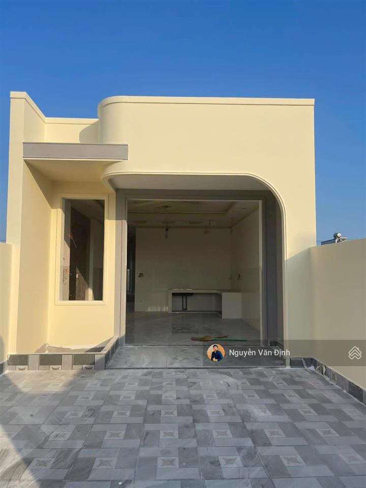 Căn nhà mới xây phuớc hải1ty6cách đường ven biển 100m ra biển bãi tắm 3pdt172m25mx35m80tc