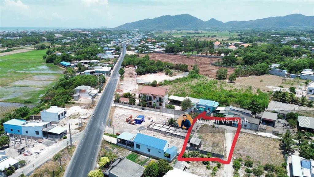 Sát đường ven biển* diện tích 467m, sẵn 100m thổ cư* mặt tiền 14mnở hậu 17mgiá 3ty7