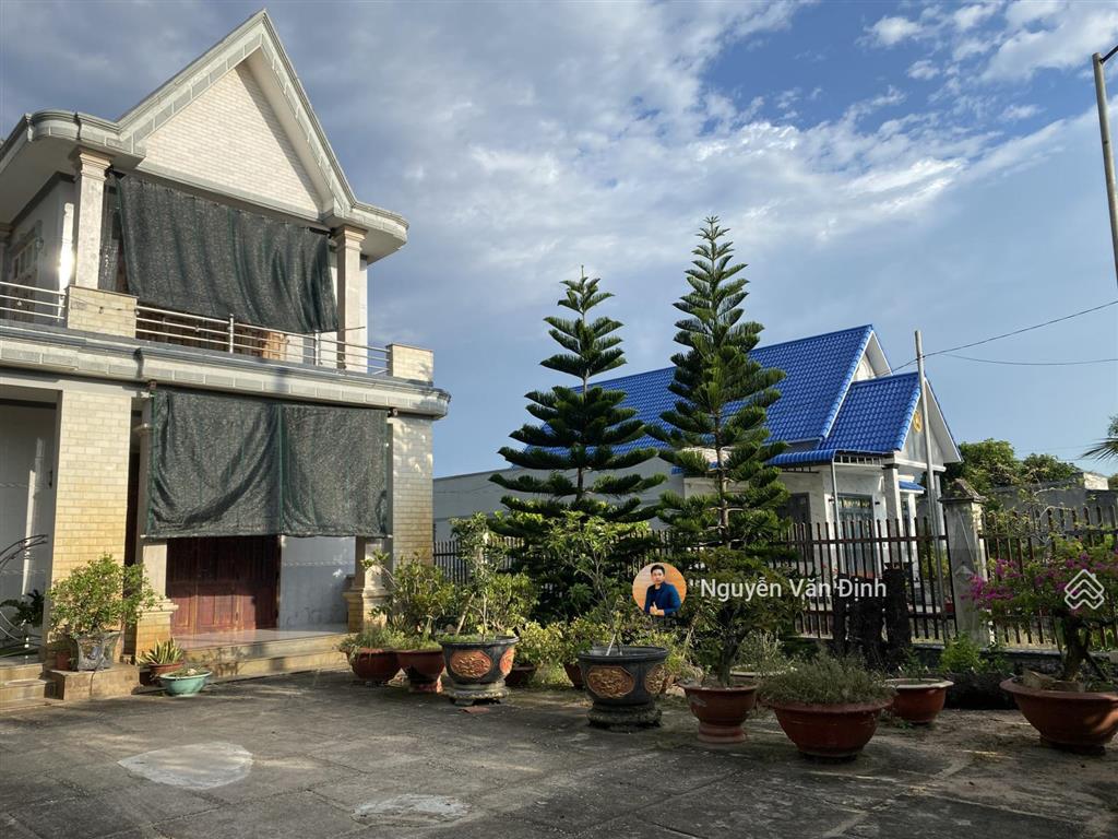 Siêu phẩm biệt thự nhà vườn ven biển phước hải diện tích 2.582m2, mặt tiền 17m, 200 thổ cư  7,5 tỷ