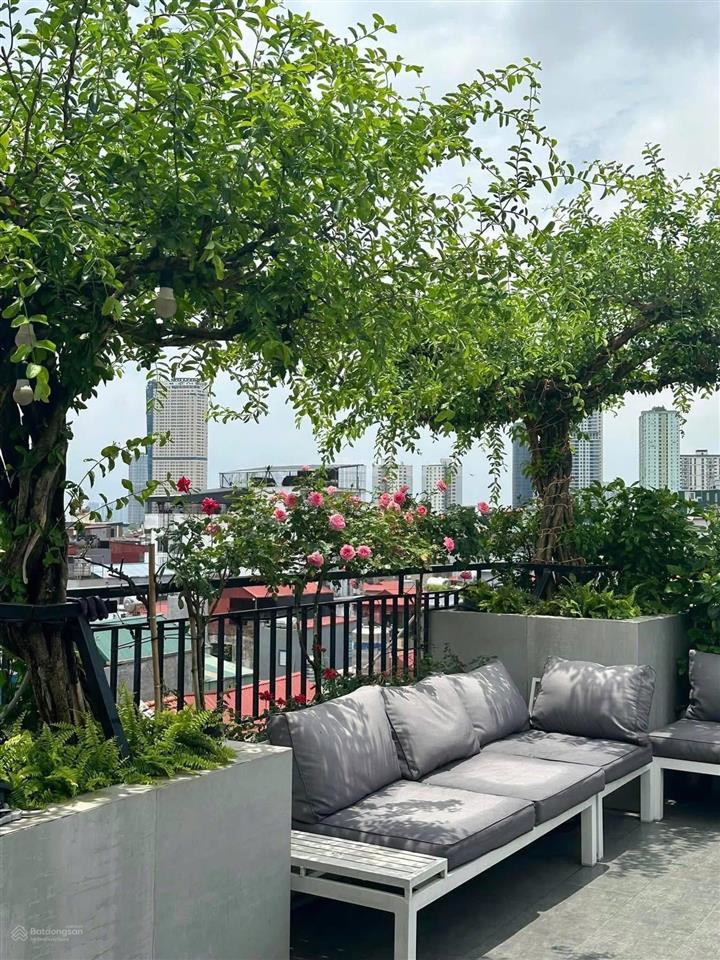 View cực đỉnh  ngắm pháo hoa hồ văn quán  8 tầng thang máy  nhà xây cực tâm huyết  vỉa hè khủng