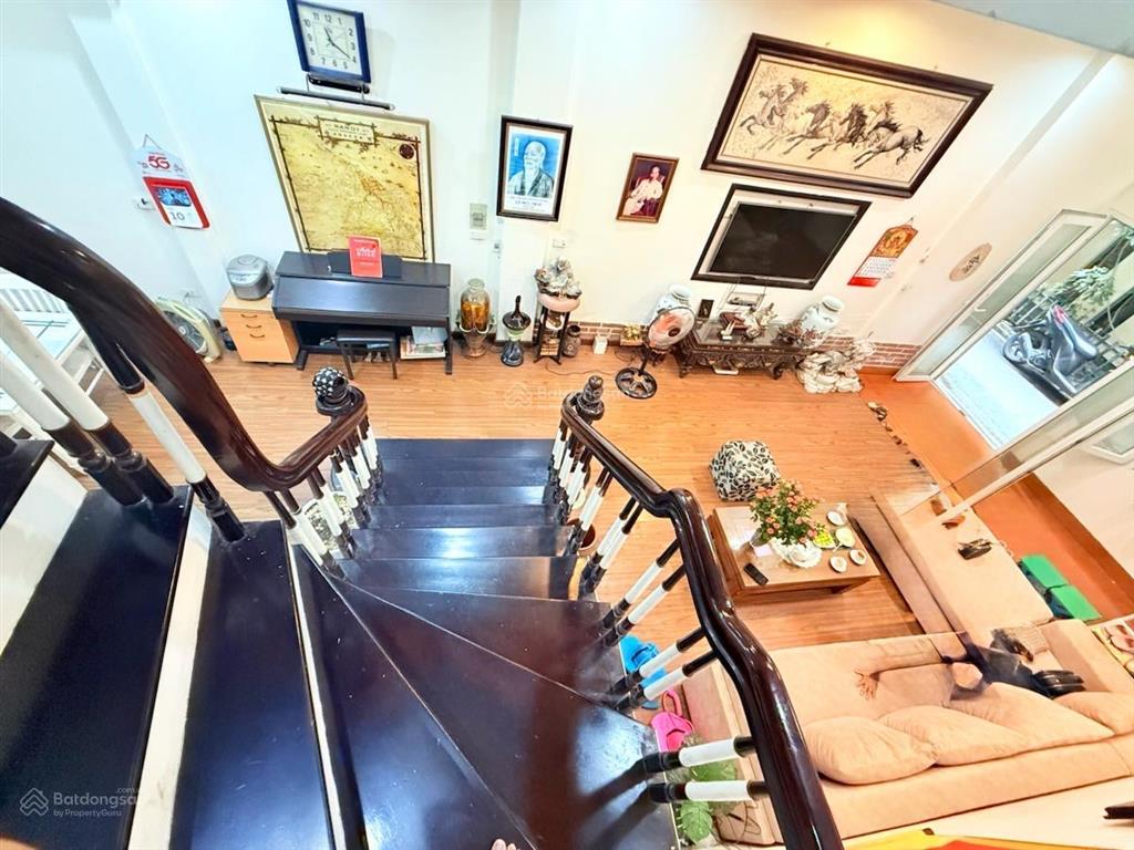 Phân lô  lạc long quân  ô tô  sát hồ  vị trí đắc địa  xuân la  dt54m², 4 tầng, nhỉnh 20 tỷ.