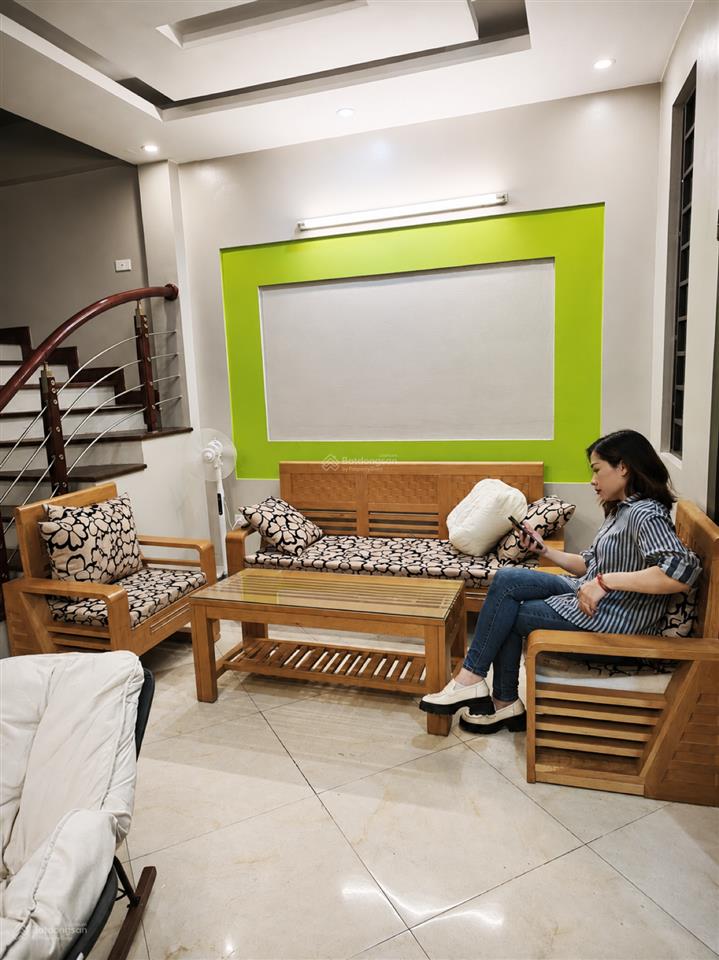 Chính chủ gửi bán căn nhà cực đẹp phố đội cấn, quận ba đình vị trí trung tâm, gần phố, 5tầng, 32m2