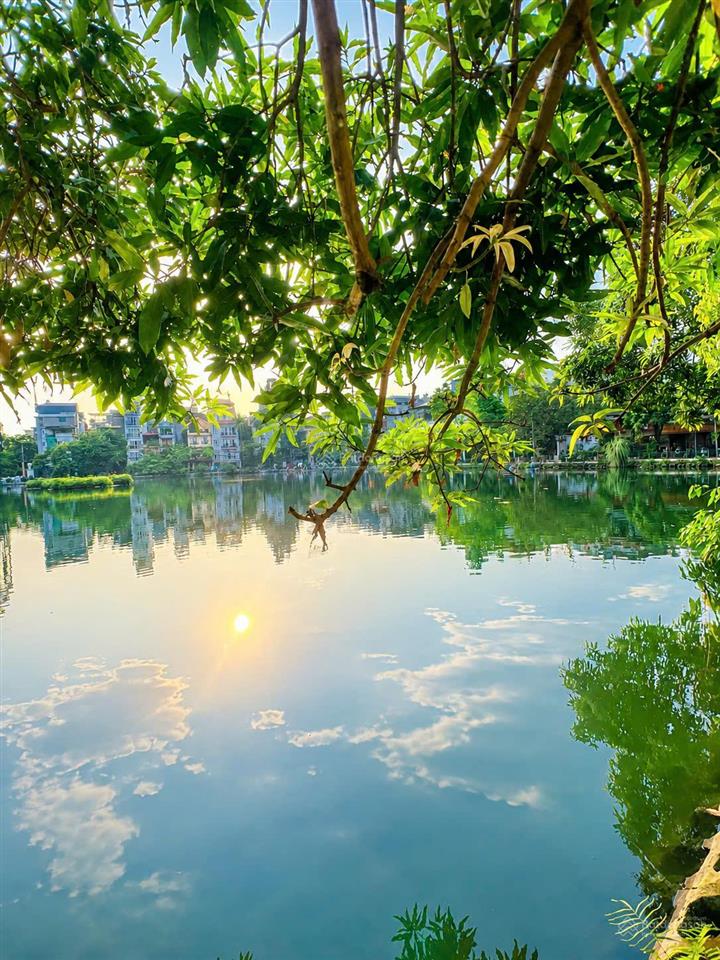 Sở hữu mảnh đất mặt hồ đầm tròn tại trung tâm quận ba đình  tặng ngay gpxd 9 tầng. dt86.5m², 45 tỷ