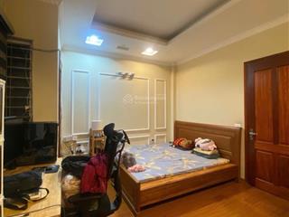Bán nhà đẹp võ chí công, cầu giấy cách mặt phố 20m, sát kđt starlake 30m x 5 tầng, giá 8,99 tỷ