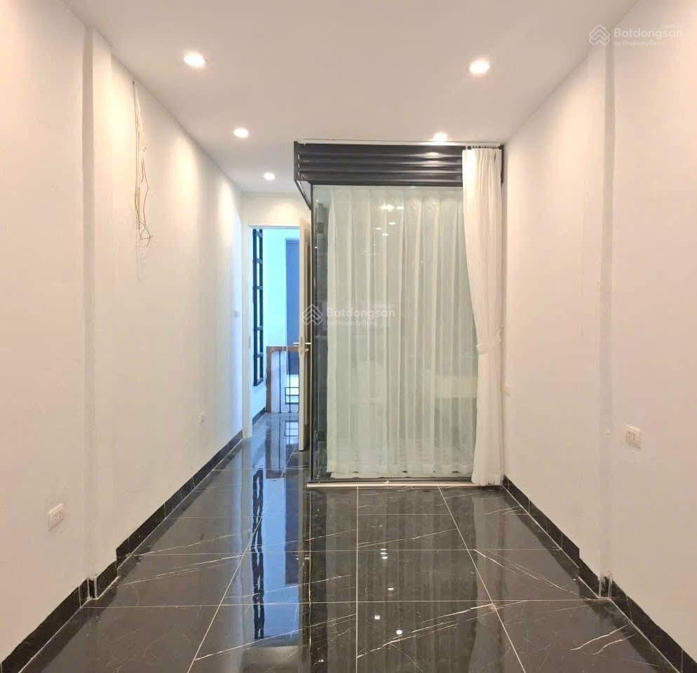 Bán nhà cửa bắc ba đình 30m ra mặt phố kinh doanh  22m2 x 5 tầng, 6.9tỷ