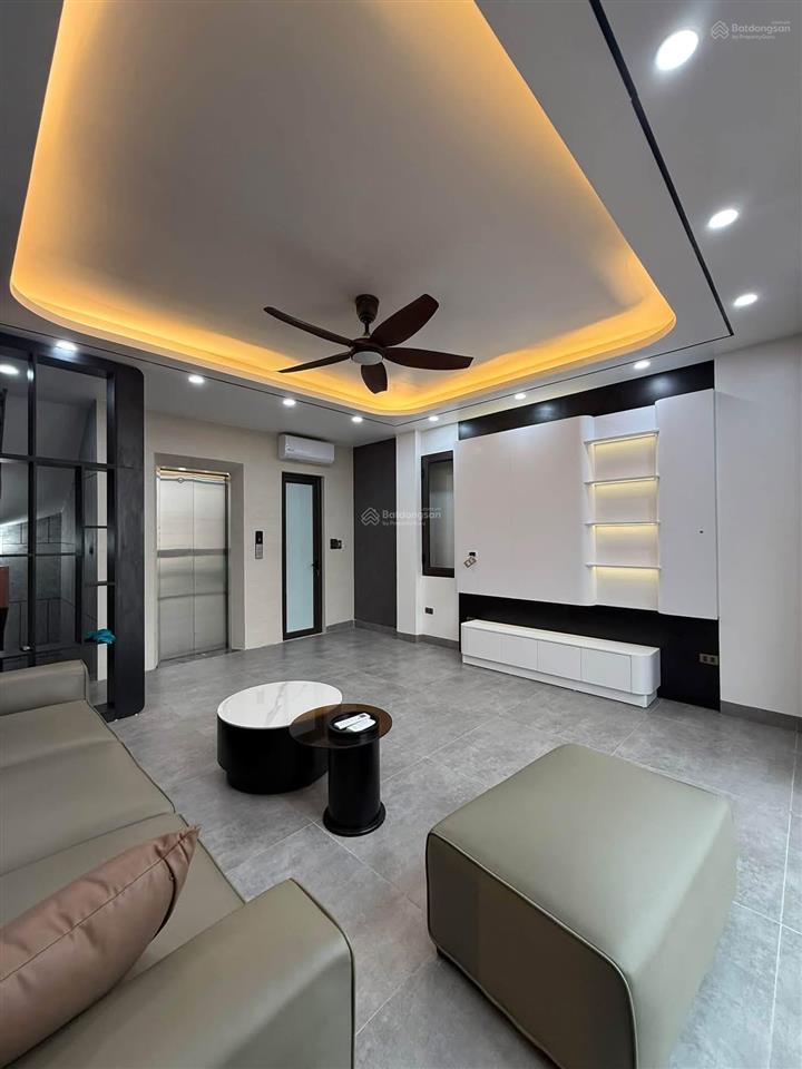 Bán nhà âu cơ tây hồ | 8 tầng thang máy | view hồ tây | giá 16,8 tỷ