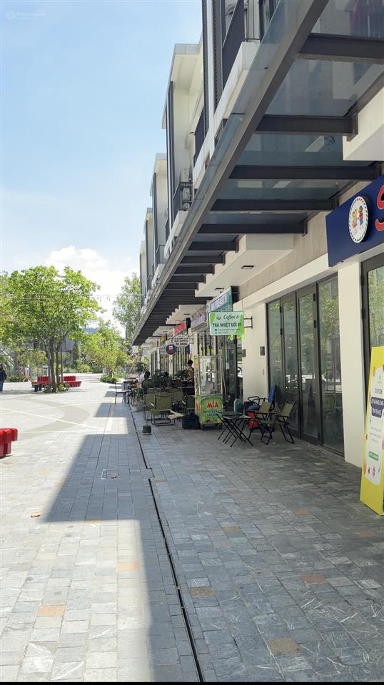 Chủ kẹt tiền cần bán lại shophouse vịnh đảo 2 mặt tiền trục chính 30m