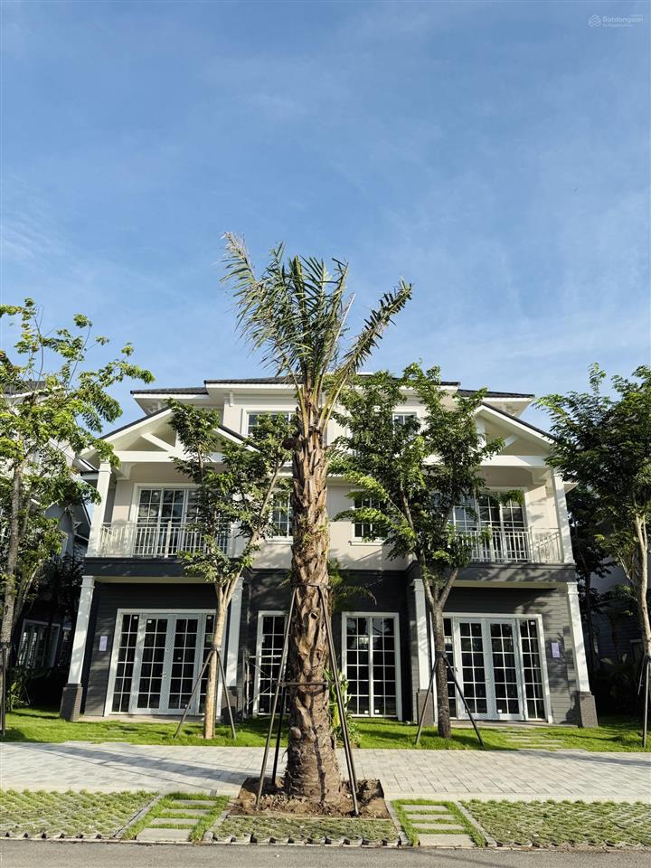 Cho thuê shopvilla  shophouse xẻ khe nằm trục đường chính 30m, vừa ở vừa kinh doanh eco retreat