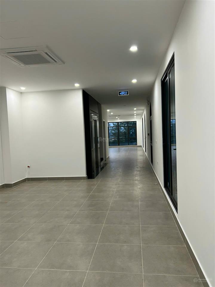Cho thuê shophouse đẹp, rộng rãi, 110m², 17 triệu tại vinhomes ocean park gia lâm