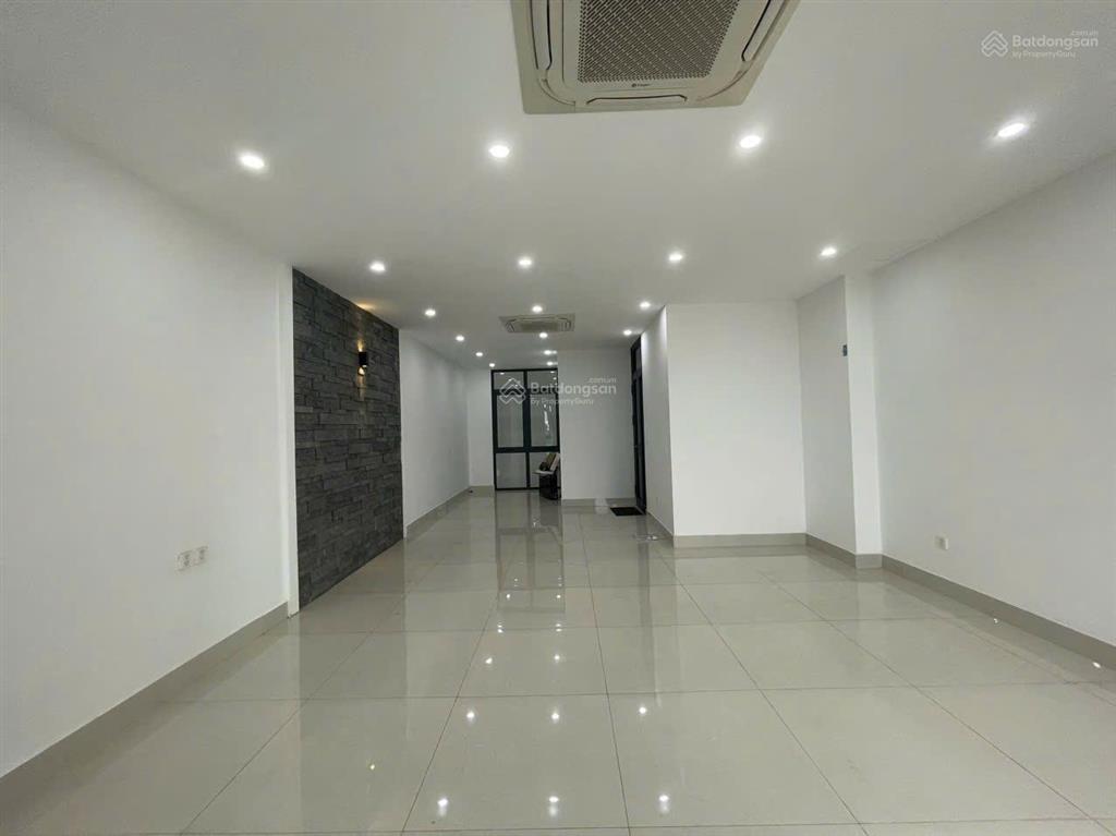 Cho thuê shophouse chân tòa chung cư tại vinhomes ocean park, giá chỉ 12 triệu vnd/th