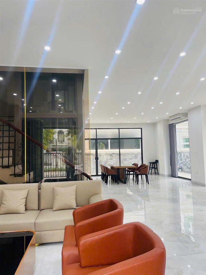 Hàng hot! cho thuê biệt thự 150m2 full đồ đẹp, có thang máy  chỉ 24tr/th tại vinhomes ocean park