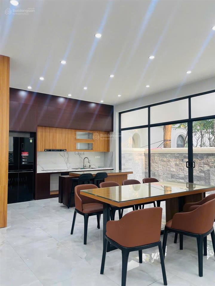 Hàng hot! cho thuê biệt thự 150m2 full đồ đẹp, có thang máy  chỉ 24tr/th tại vinhomes ocean park